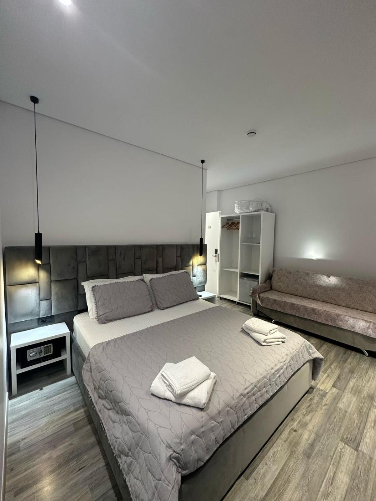 Luxury Villa Alisja Sarande With Private Beach מראה חיצוני תמונה