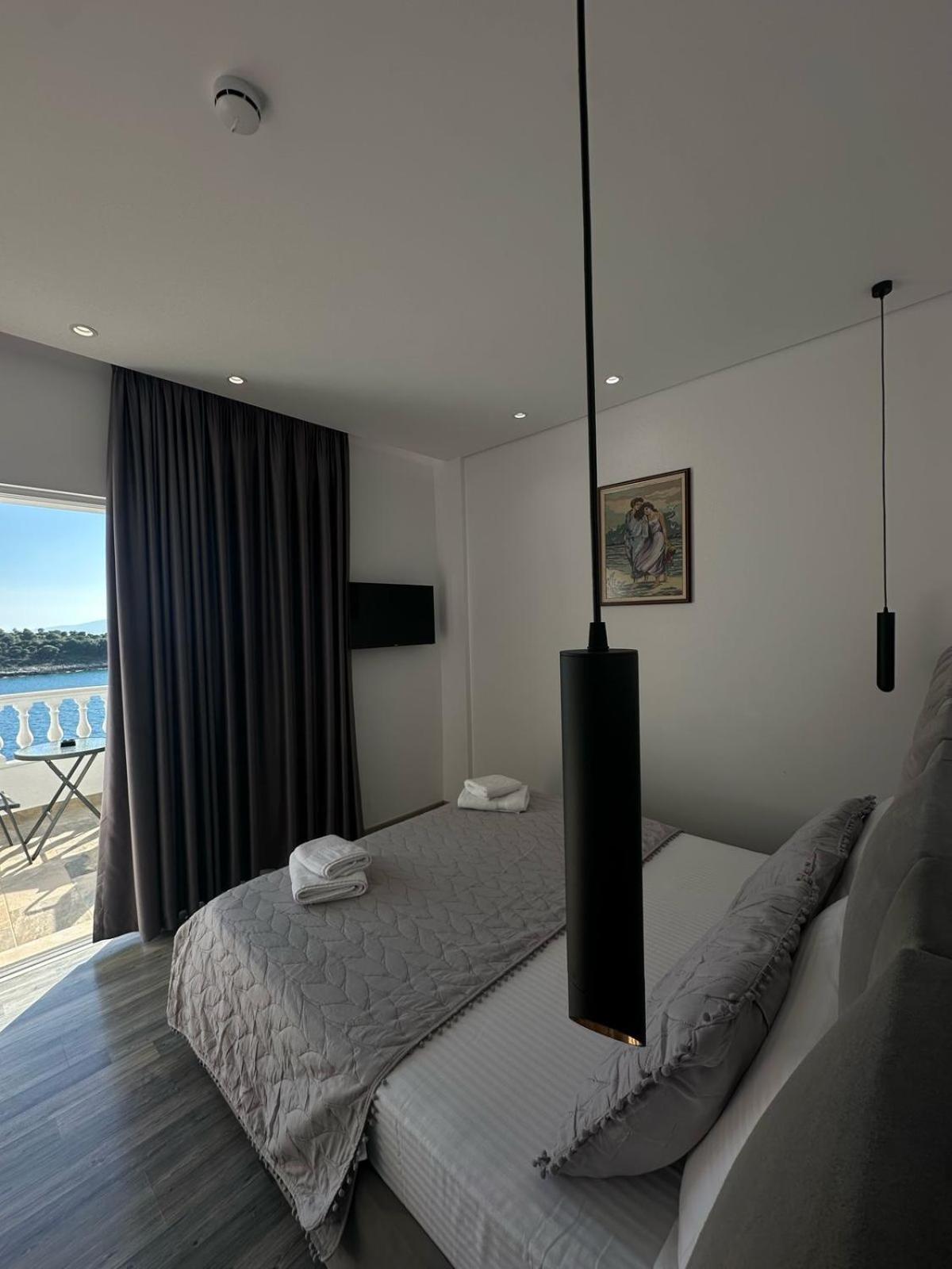 Luxury Villa Alisja Sarande With Private Beach מראה חיצוני תמונה