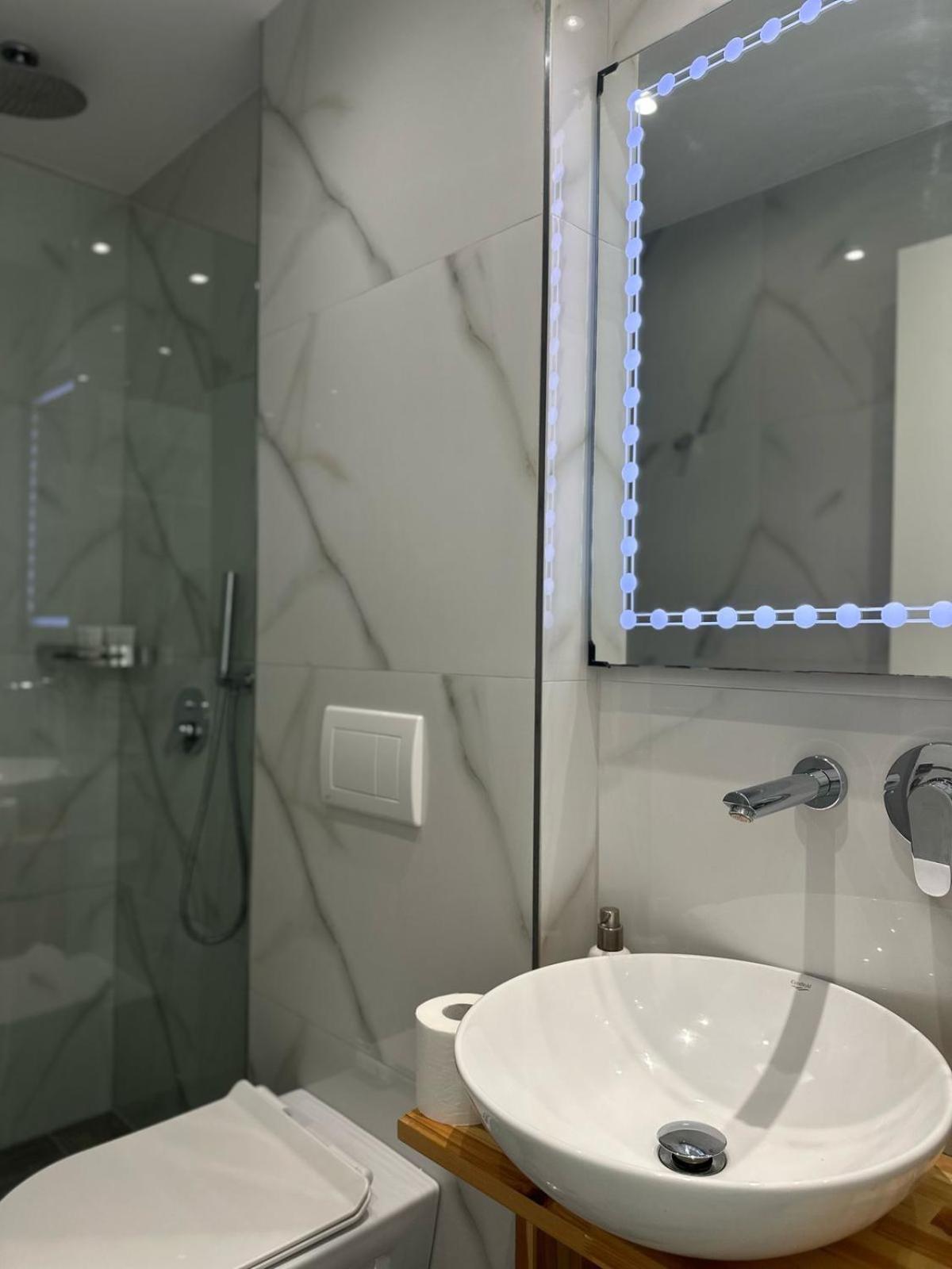 Luxury Villa Alisja Sarande With Private Beach מראה חיצוני תמונה