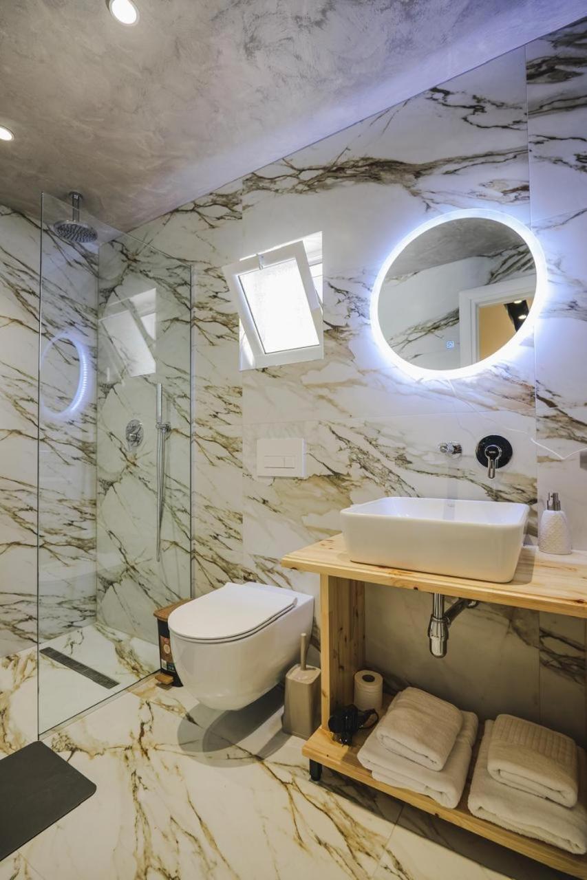 Luxury Villa Alisja Sarande With Private Beach מראה חיצוני תמונה